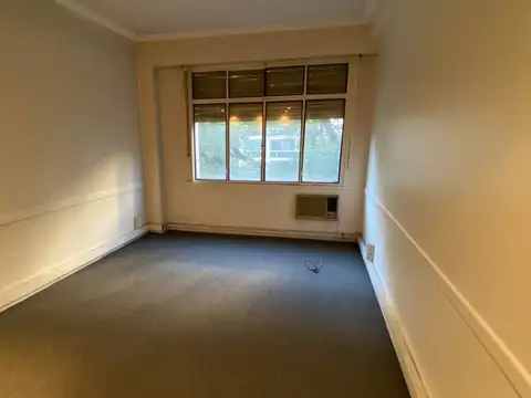 Oficina en Alquiler al Este