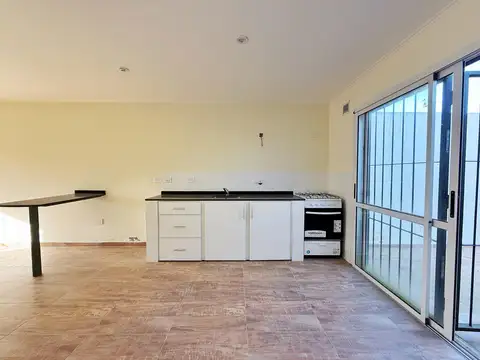 Depto Tipo Casa 3 ambientes con 1 baño