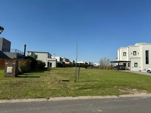 Venta de LOTE en EL CANTON -FINANCIADO