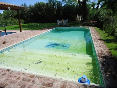 Casa en Alquiler Temporal con 4 cocheras