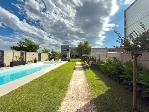 Casa en Venta en Los Hornos, USD 125.000