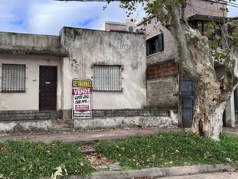 Casa 4 ambientes con 1 baño