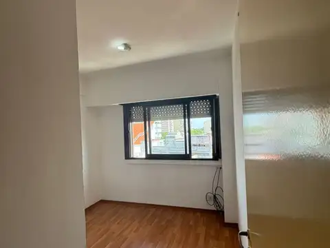 Oficina en Alquiler al Sur