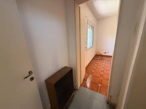 Casa 2 ambientes con 1 baño