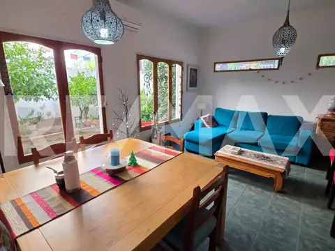 Casa 4 ambientes con 1 baño
