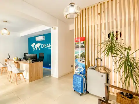 VENTA LOCAL MODERNO CON RENTA CENTRO