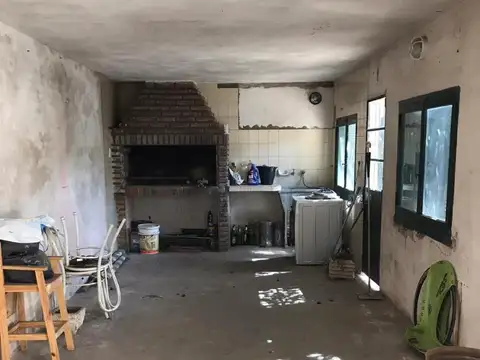 Casa 3 ambientes con 2 baños