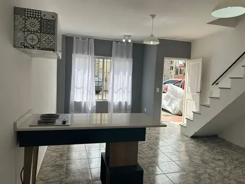 Departamento en Alquiler con 1 cocheras