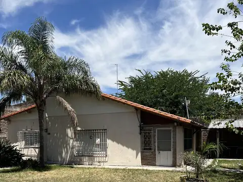 Casa en Venta en Luis Guillon, USD 190.000