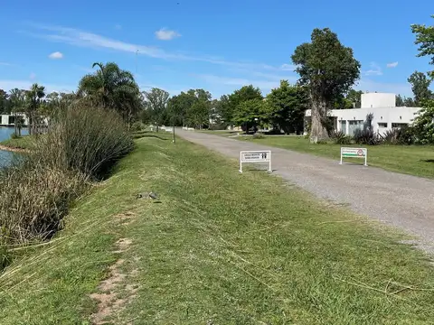 LA CANDIDA CLUB DE CAMPO