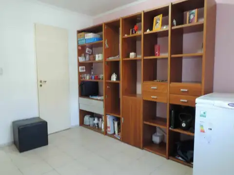 VENTA CASA 3 AMB. PARQUE QUINCHO COCHERA