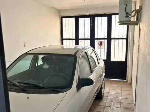 Se vende Casa c/dpto-Reconquista-B° Sarmiento