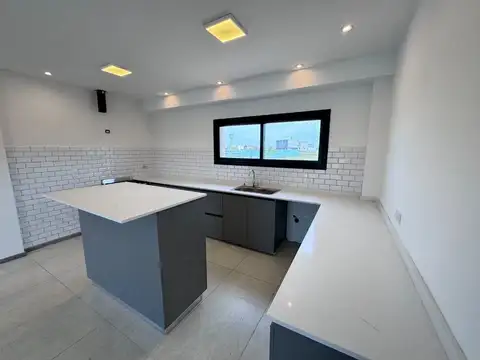 Casa en Venta en Countries y Barrios Cerrados en Berazategui, USD 390.000