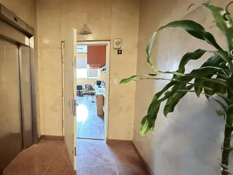 Oficina en Venta al Este