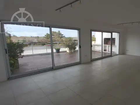 Av Santa Maria de las Conchas   al 4200