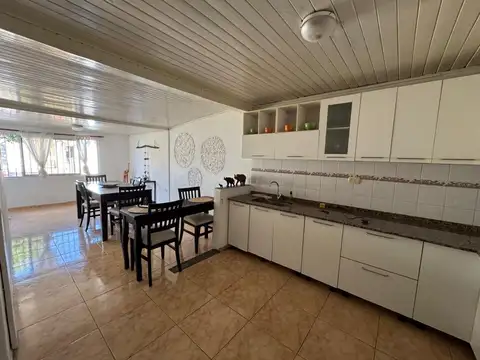 Casa en Venta en San Nicolas De Los Arroyos, USD 80.000