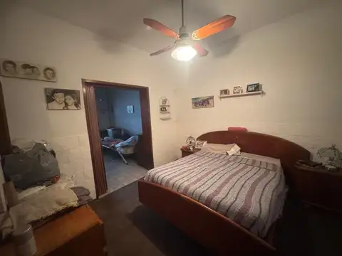 VENTA CASA 3 AMBIENTES CON PATIO Y COCHERA EN CIUDADELA