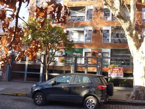 exelente departamento 2 ambientes balcon buena ubicacion