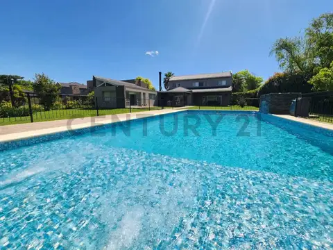 Alquiler Anual Casa 3 dormitorios en Barrio Sausalito (Pilar) Amoblada