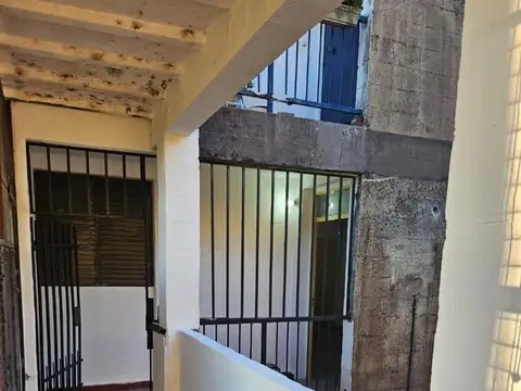 Av. Islas Malvinas 1030 , Piso 2