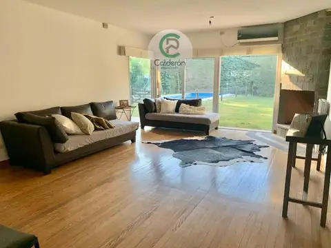 Casa 5 ambientes con 3 baños