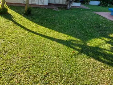 405 y 31 -casa de cuatro  dormitorios- en venta - villa elisa