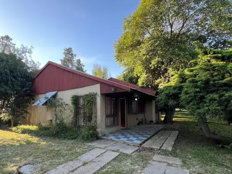 Casa en venta en gran terreno en Gualeguaychú