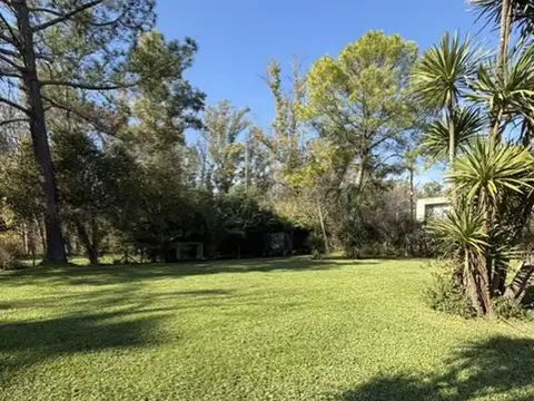 EN VENTA CASA QUINTA BARRIO PRIVADO LA CELIA