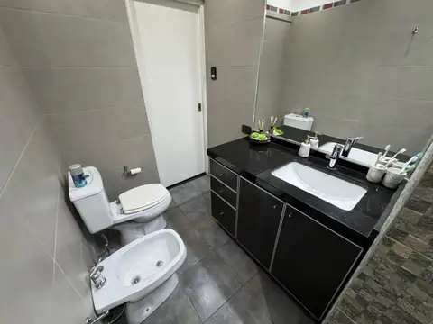 Depto Tipo Casa en Venta 50 años