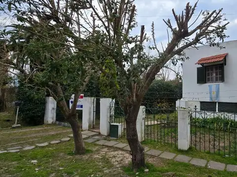 Casa 2 amb. con amplio lote en Rincon de Milberg