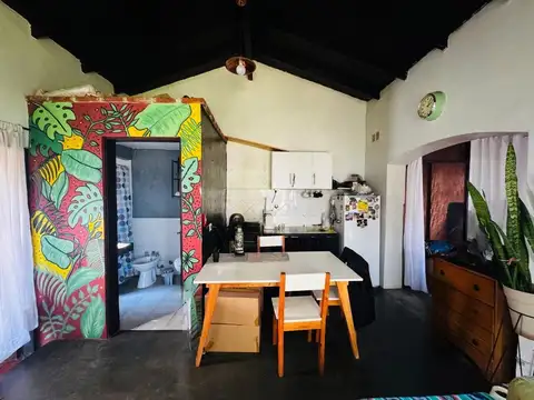 Casa en Venta con 3 cocheras