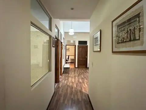 VENTA OFICINA EN 9 DE JULIO 1268