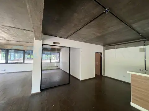 Oficina en Alquiler en Barrio Parque Leloir, USD 3.300