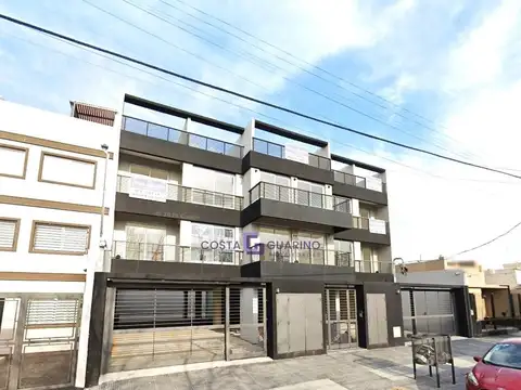 Excelente monoambiente a ESTRENAR en primer piso al frente con balcón y terraza