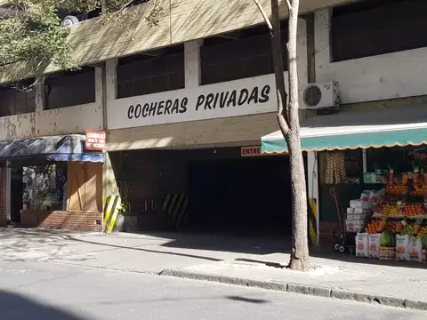 Cochera en  Venta Calle Rioja 600