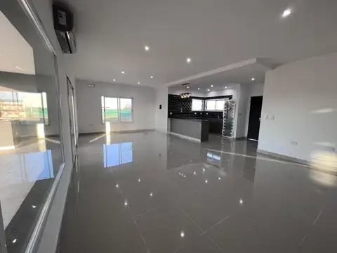 Casa en Venta en San Lucas, USD 215.000