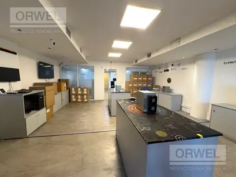 Oficina en Venta con 1 cochera