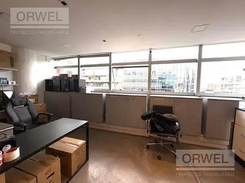 Oficina en Venta al Este