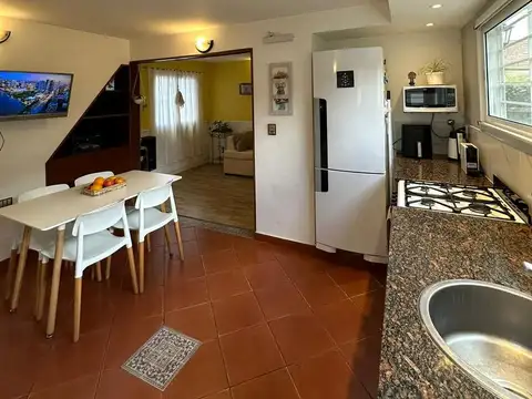 Casa en Venta con 3 cocheras