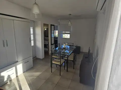 Departamento en Arroyito rio, Marcos Lenzoni 900 Monoambiente amueblado con cochera y baulera.