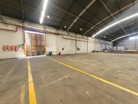 Alquiler de Nave Industrial de 6.966 m2 cubiertos en Morón