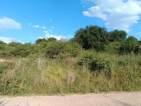 VENTA TERRENO PARQUE SIQUIMAN 830M2 CON ESCRITURA