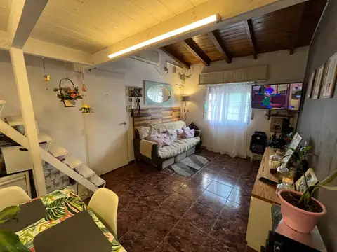 Depto Tipo Casa en Venta de 1 dormitorio