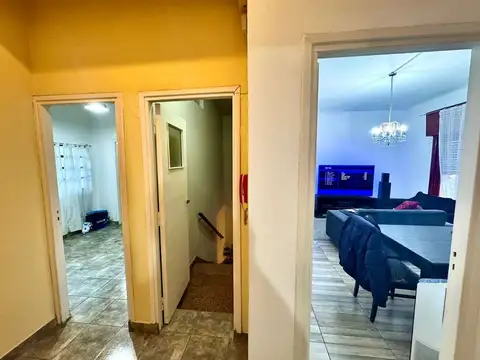 Departamento 4 ambientes con 2 baños