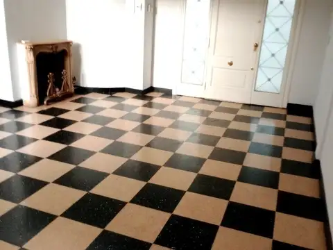 Local en Alquiler 50 años