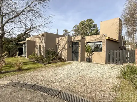 Casa en venta en barrio privado Villa Rosa, Pilar