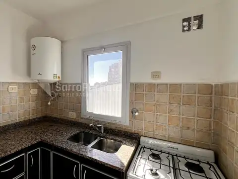 Venta departamento semipiso 1 ambiente en Moron. (5º)