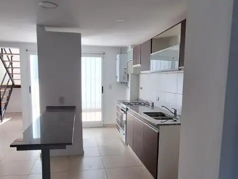 Pueyrredon 2630 , Piso 01