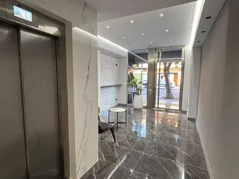 Monoambiente de categoria con Balcón