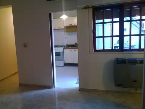 Depto Tipo Casa en Alquiler de 2 ambientes